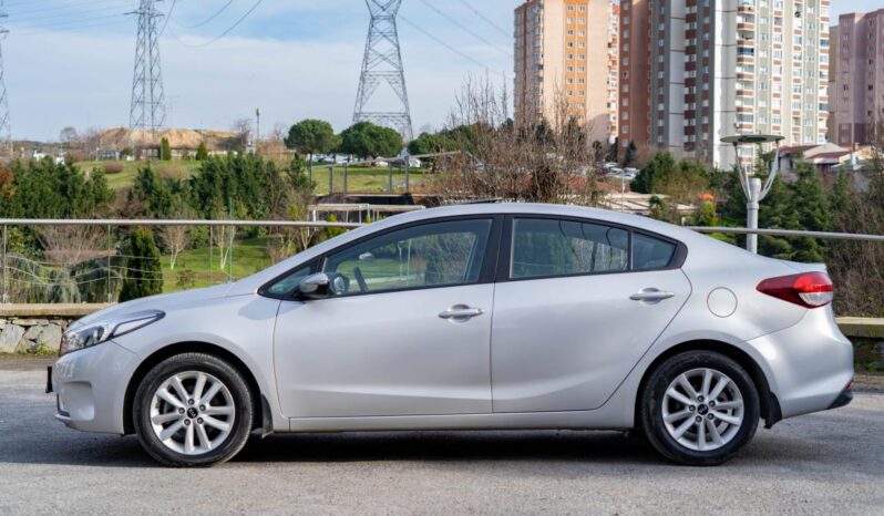 
								Kia cerato full									