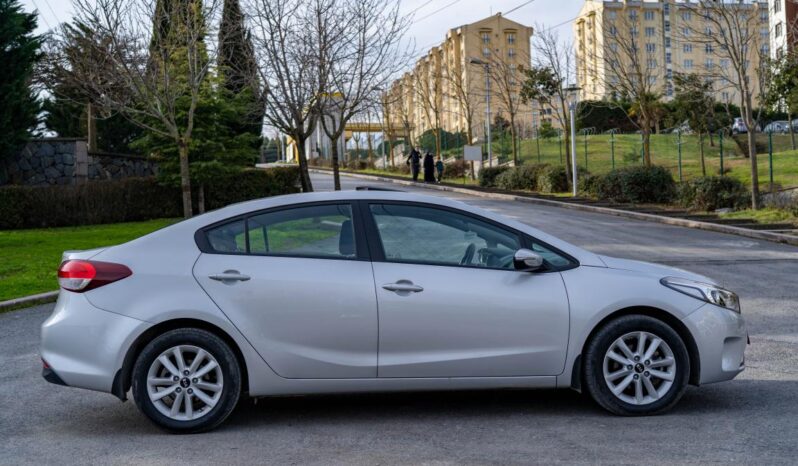 
								Kia cerato full									