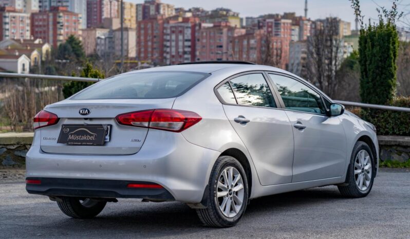 
								Kia cerato full									