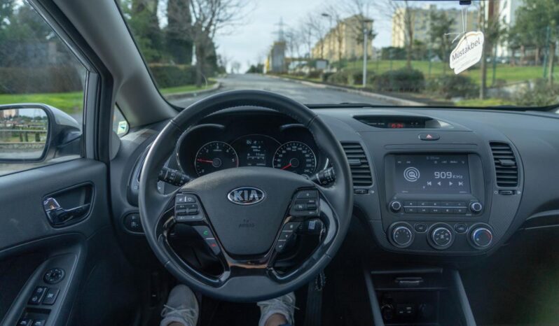 
								Kia cerato full									