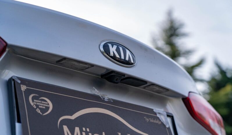 
								Kia cerato full									
