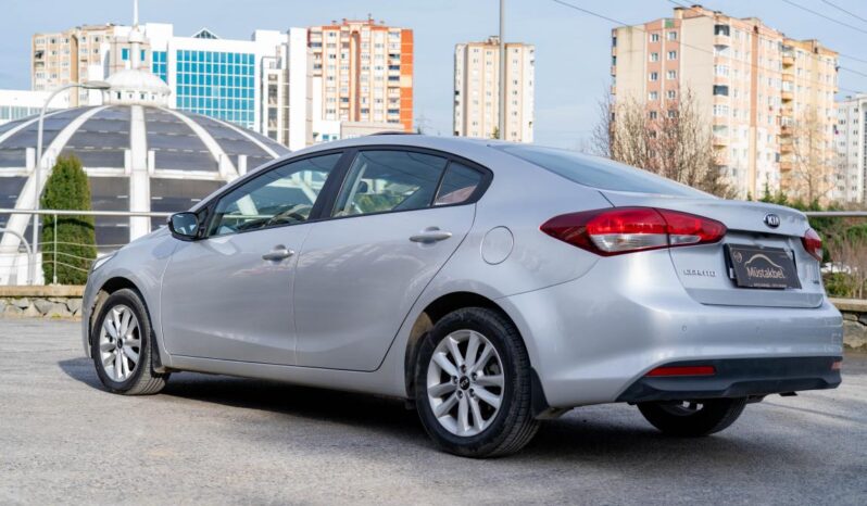 
								Kia cerato full									