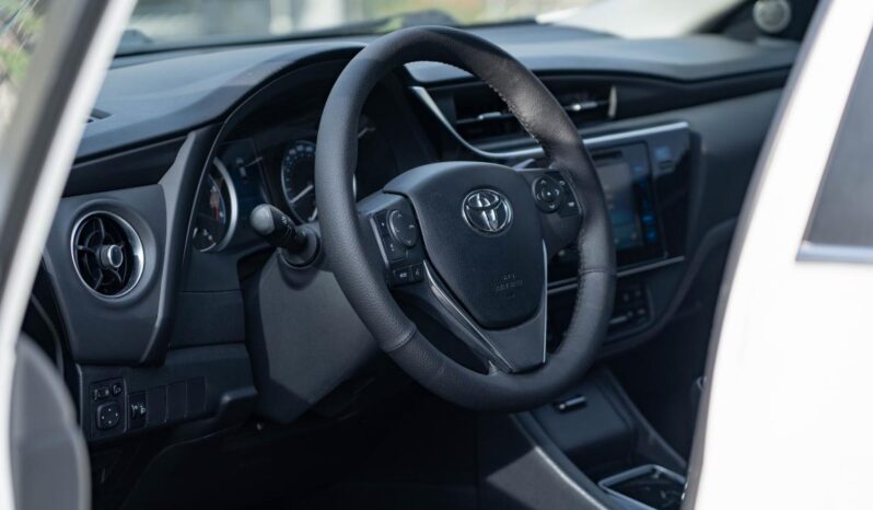 
								Toyota corolla full									