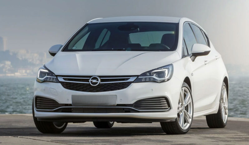 Opel Astra 2019 white