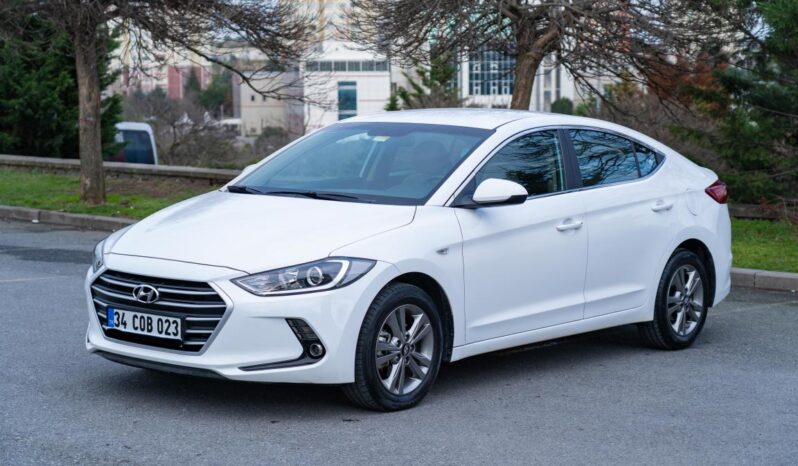 ‏Elantra 2018 white full