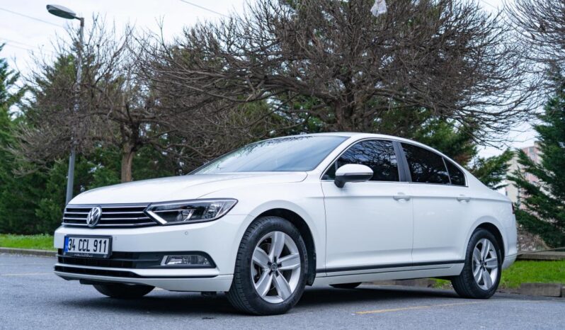 
								‏Passat 2020 white full									